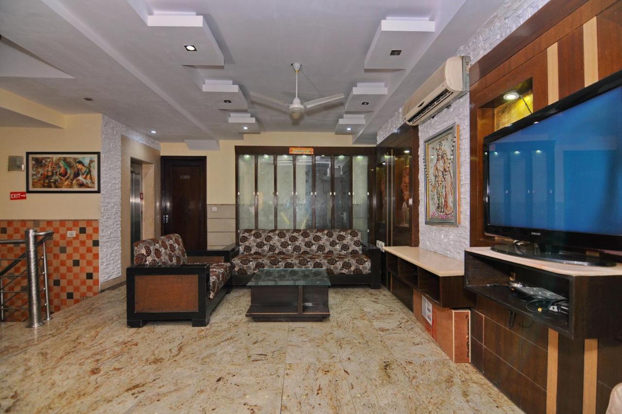 Hotel Tjs Grand Delhi  Exterior foto