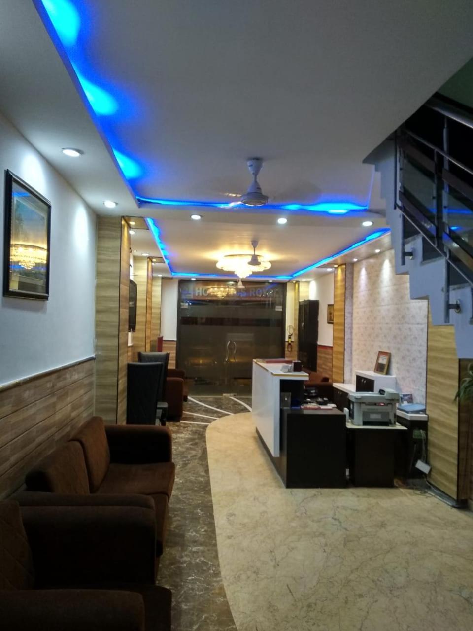 Hotel Tjs Grand Delhi  Exterior foto
